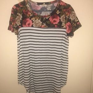 Half rose loose t-shirt